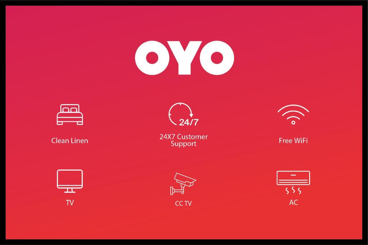 Oyo 15741 Z Inn Phursungi Exterior foto